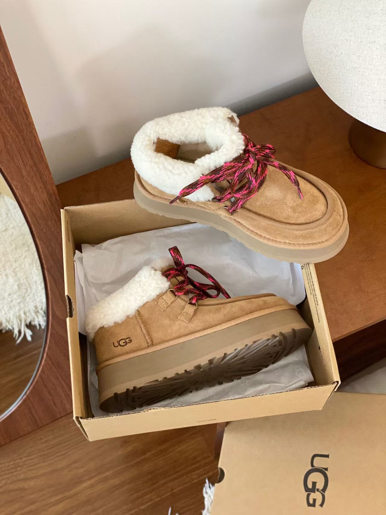 UGG 62.99$  code 523-10488-T gallery