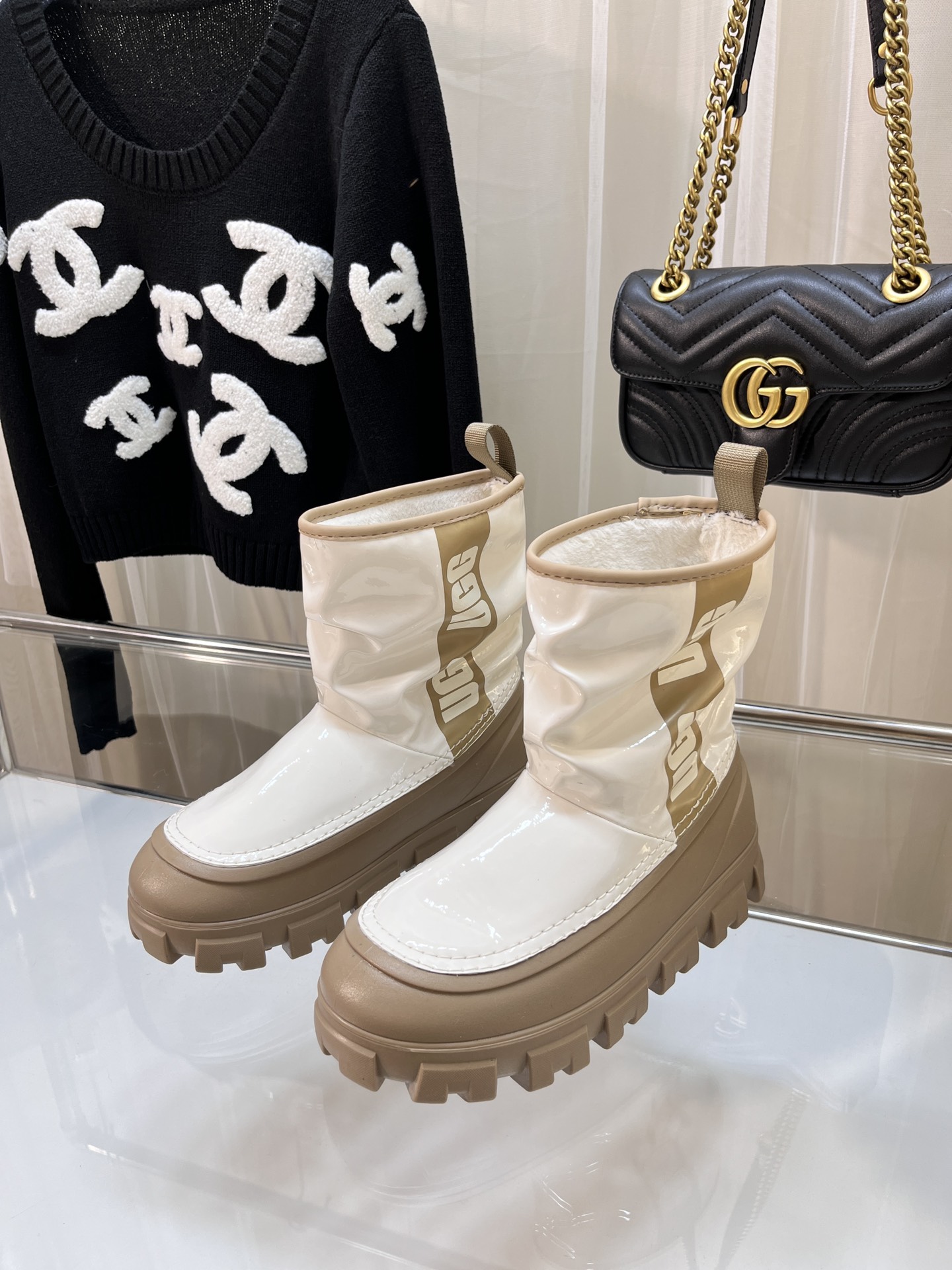 UGG 69.99$  code  506-6783-R gallery