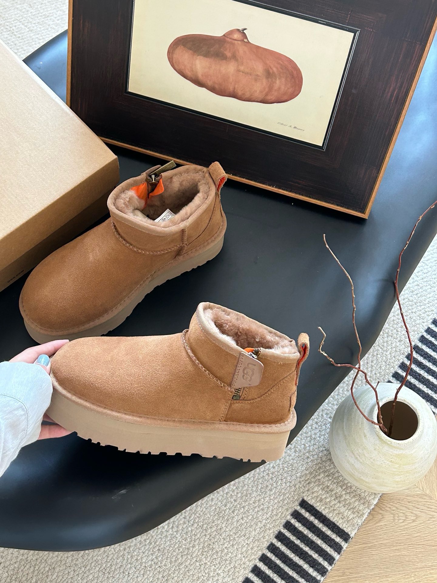 UGG 78$   279- 10358-T gallery