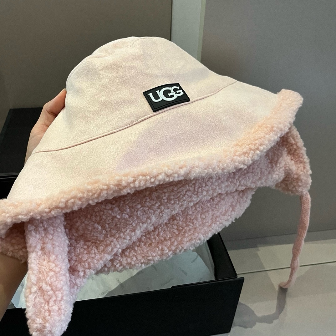 UGG $33 gallery