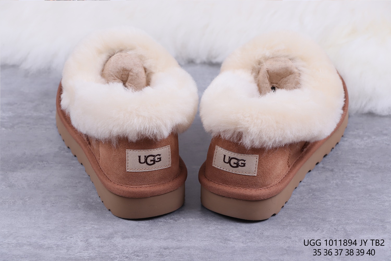 UGG  39.21  CODE 279-2423-R gallery