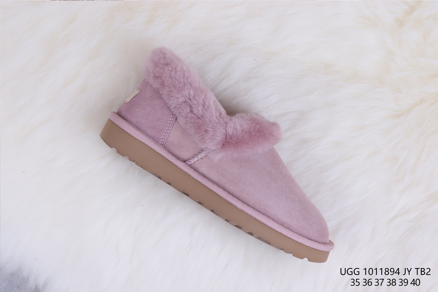 UGG  39.21  CODE 279-2423-R gallery