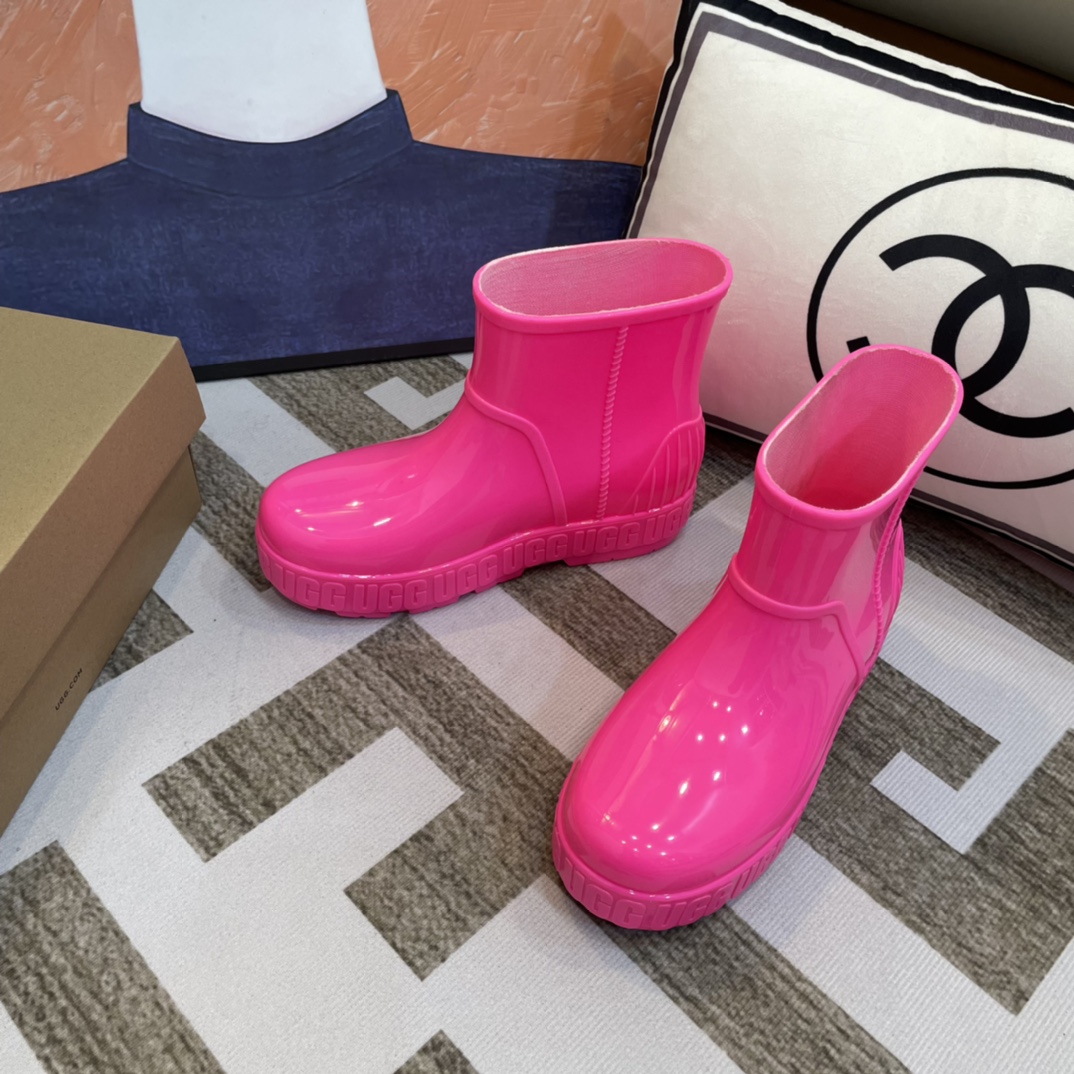 UGG rain boots  $56     10041-T gallery