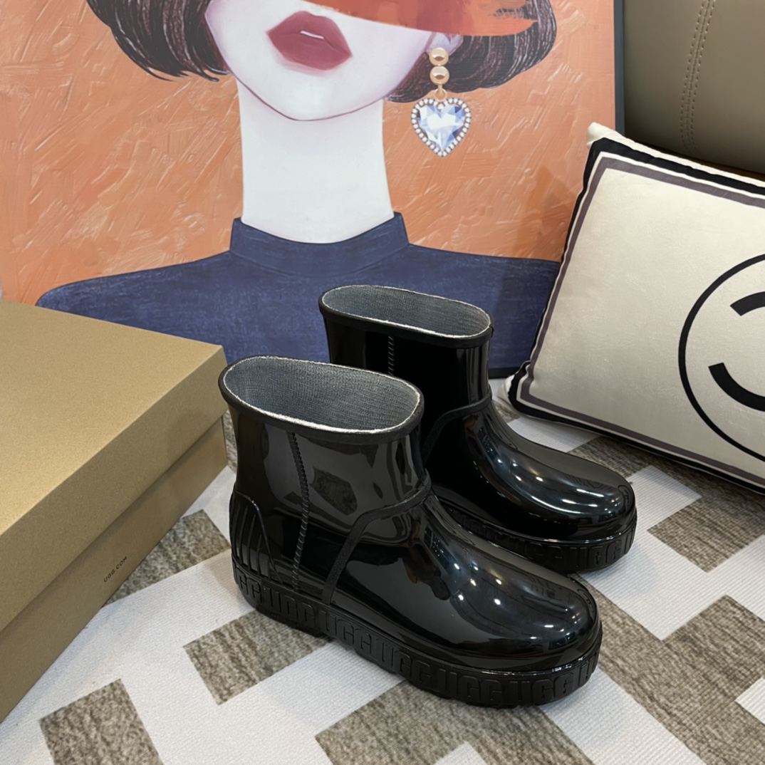 UGG rain boots  $56     10041-T gallery