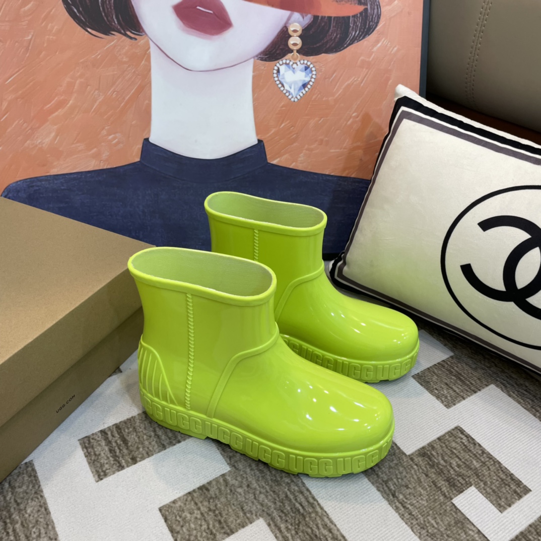 UGG rain boots  $56     10041-T gallery