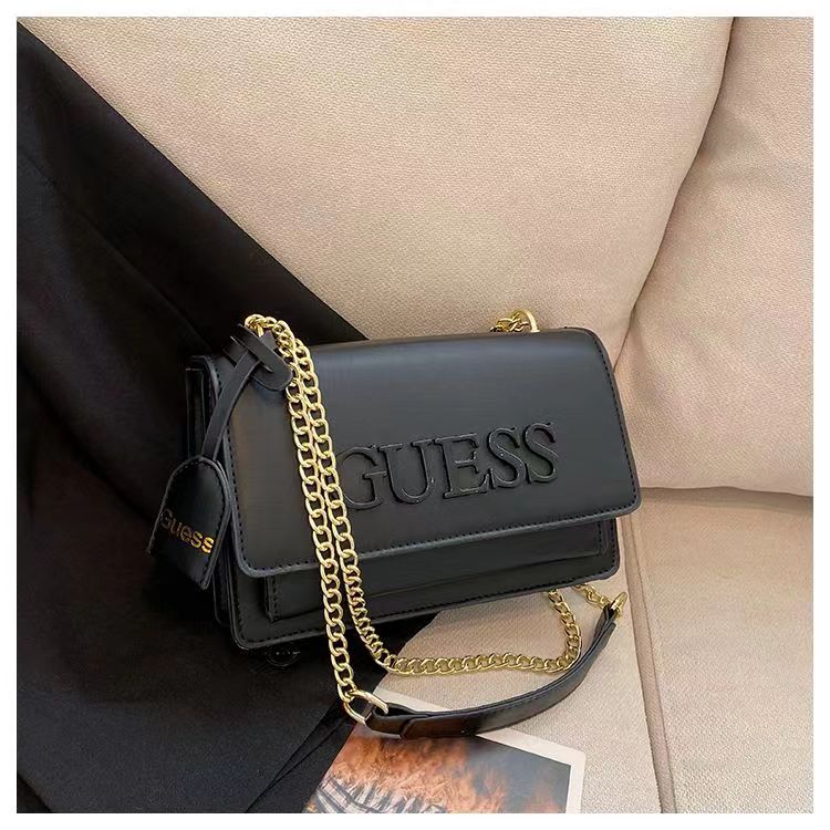 V1903-189.8💴25.99$ GUESS gallery