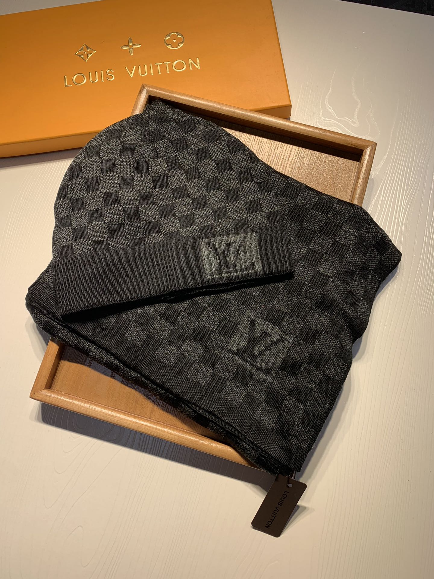 V2009-211💴29.99$LV gallery