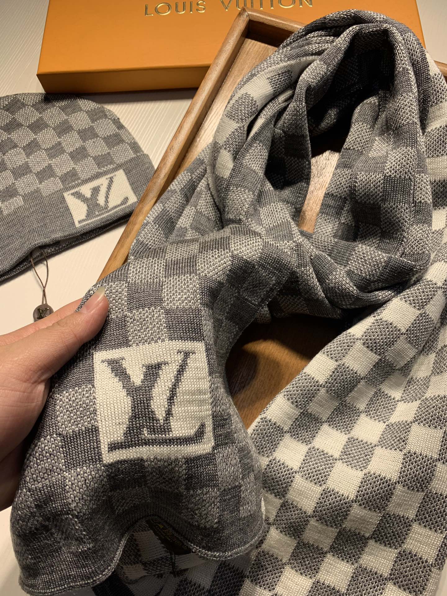 V2009-211💴29.99$LV gallery