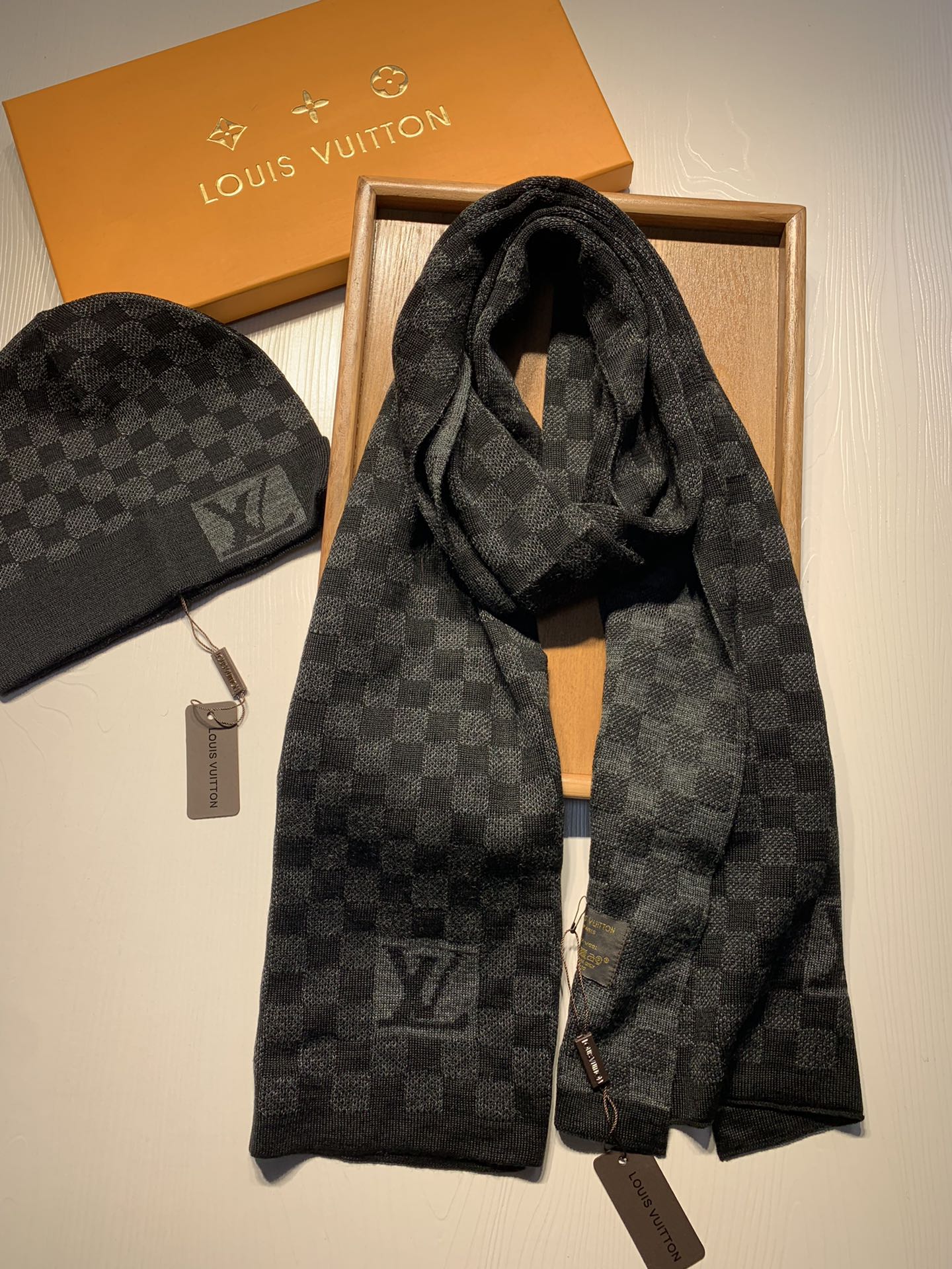 V2009-211💴29.99$LV gallery