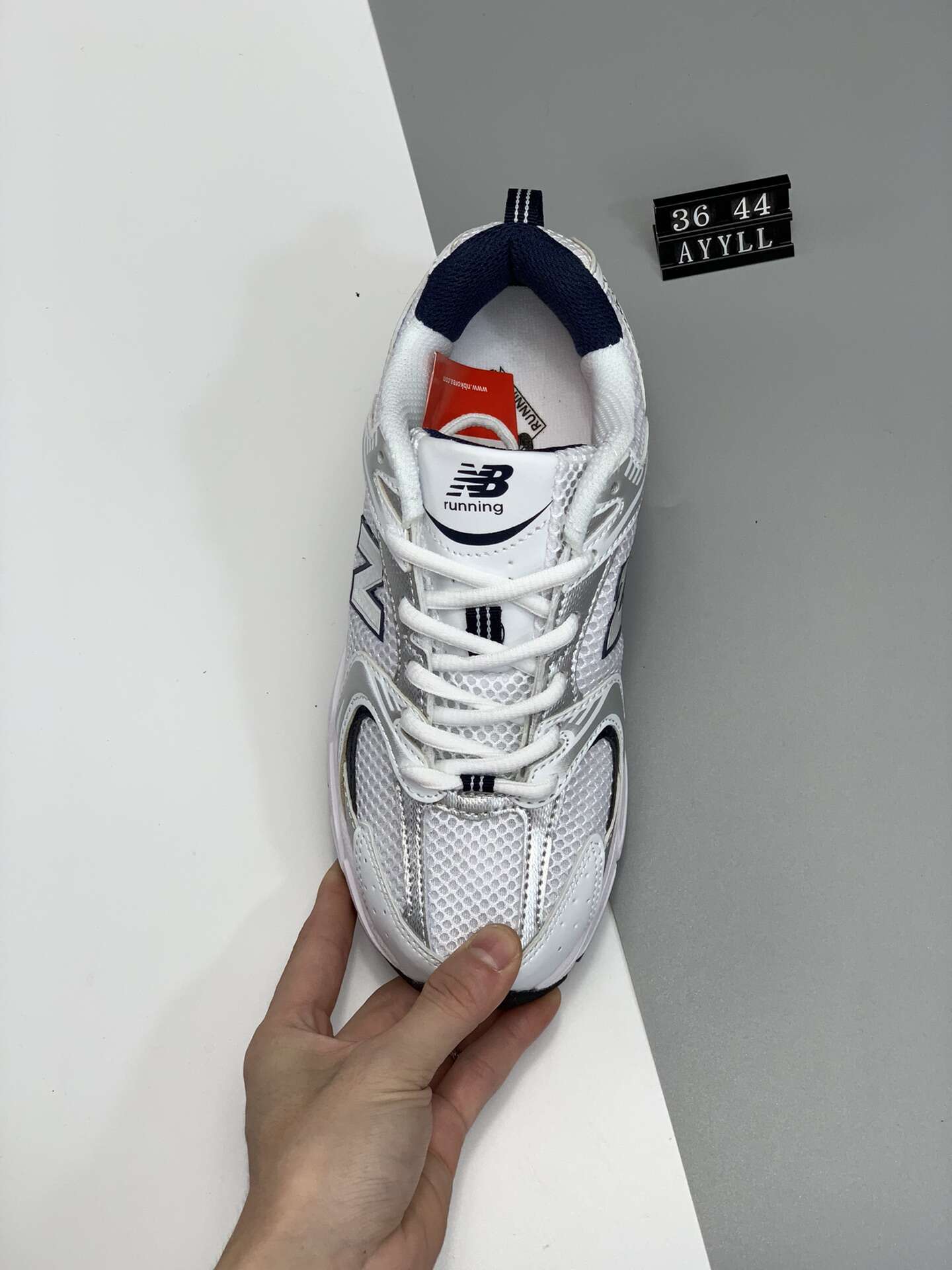 V2068-350💴49.53$NB gallery