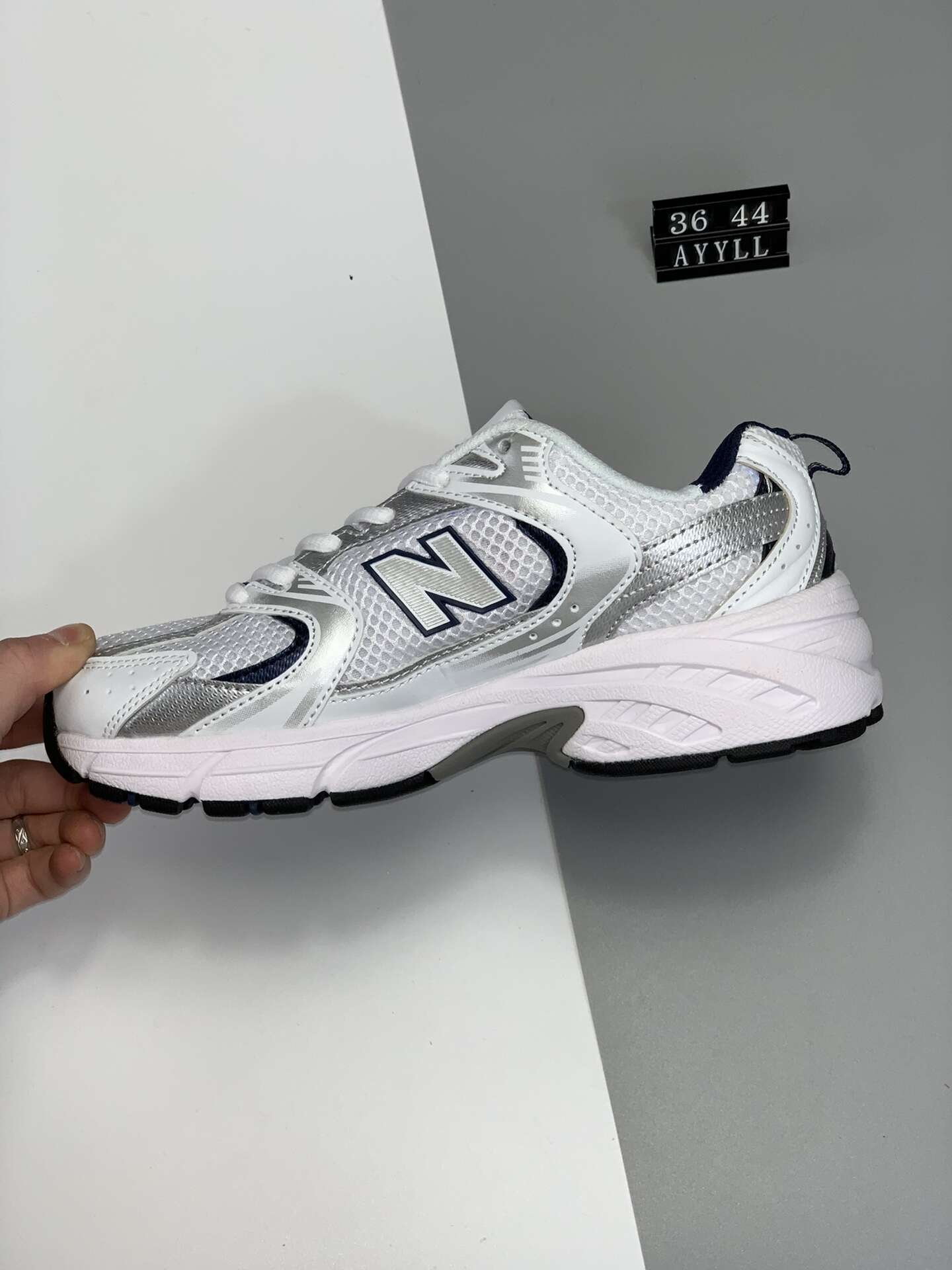 V2068-350💴49.53$NB gallery