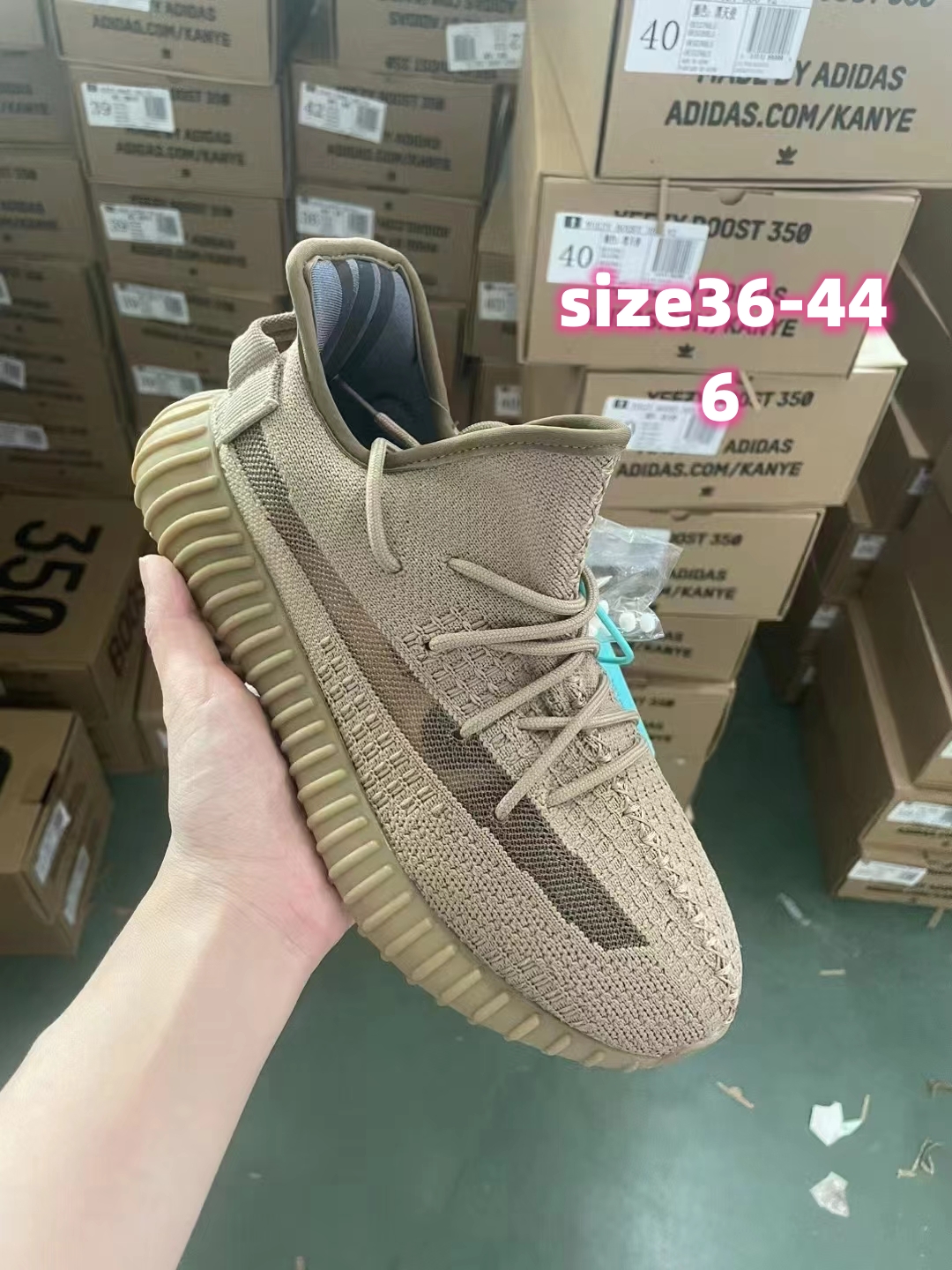 V2325-263.9💴36.66$adidas gallery