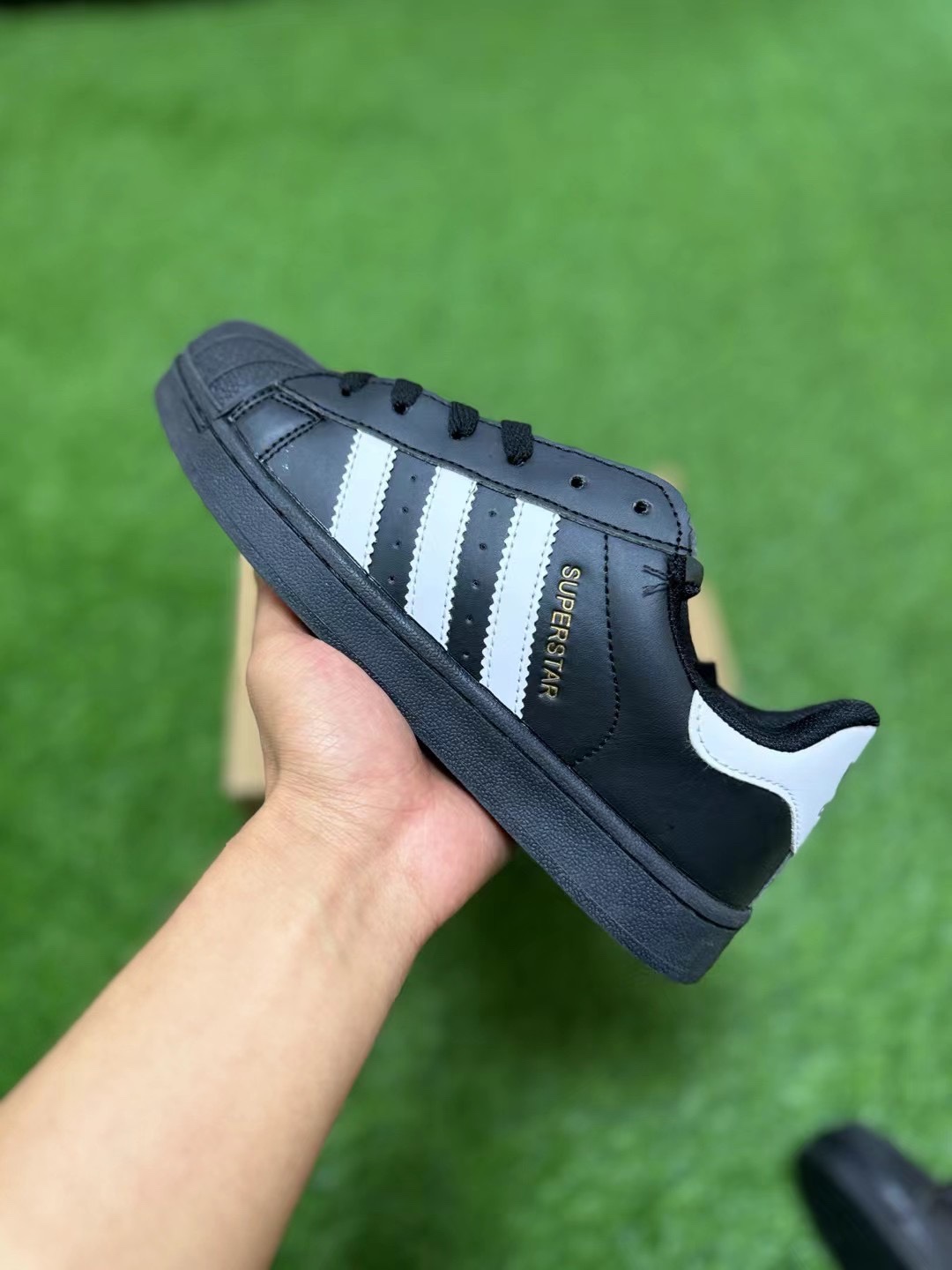 V2421-194.3💴26.99$adidas gallery