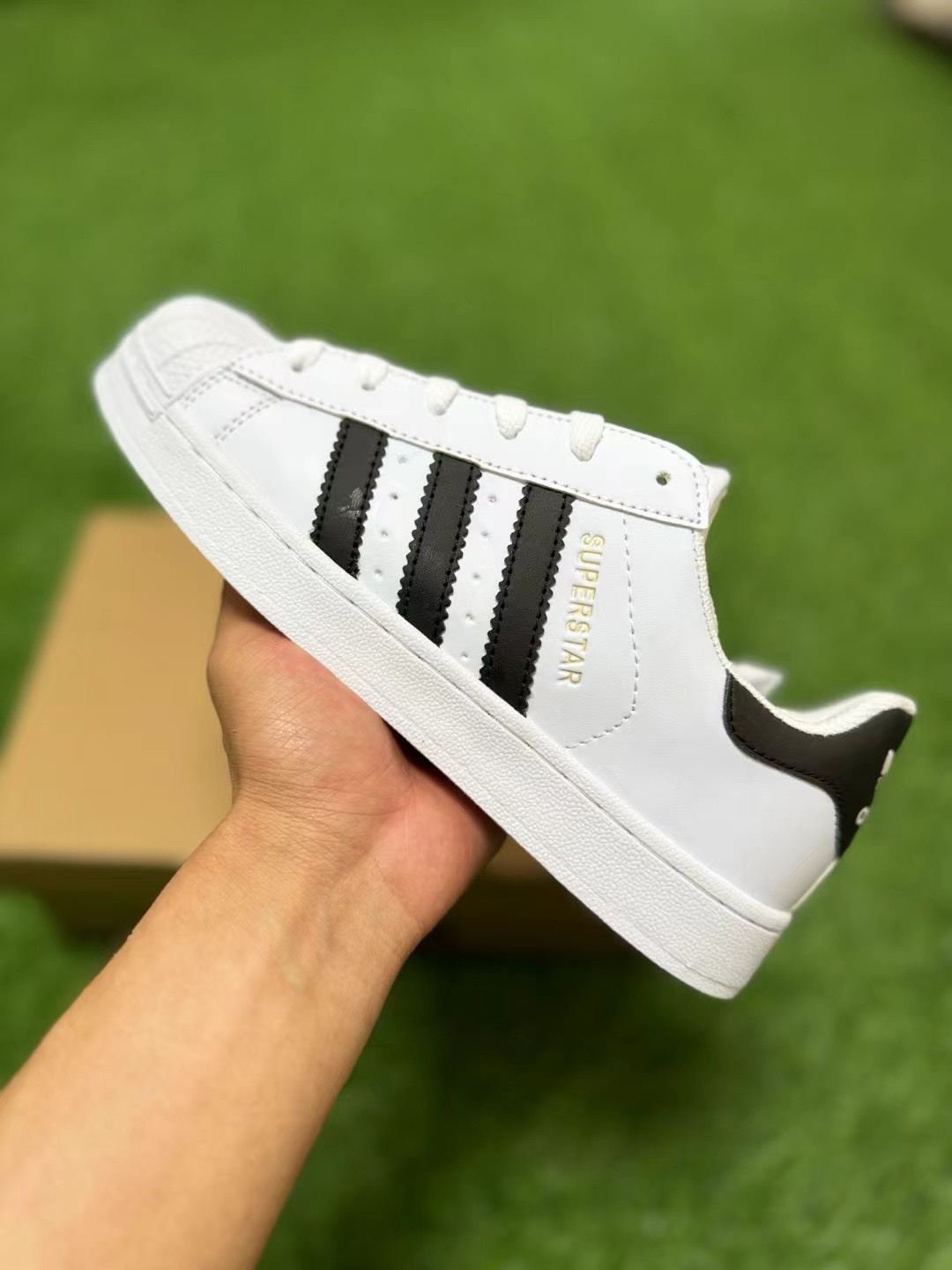 V2421-194.3💴26.99$adidas gallery