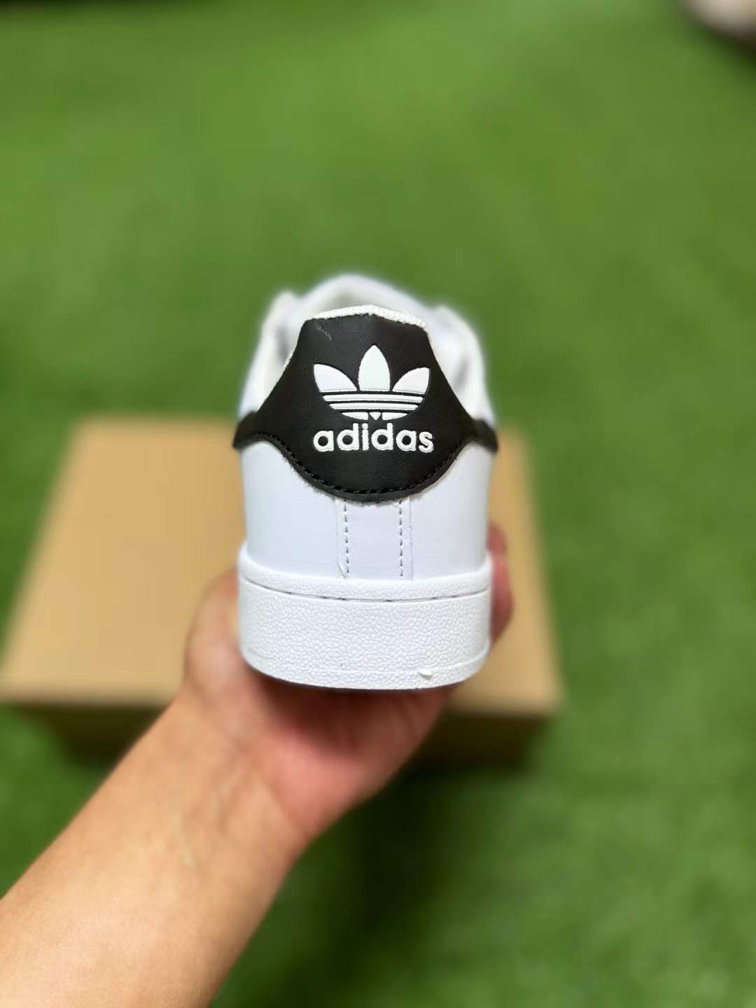 V2421-194.3💴26.99$adidas gallery