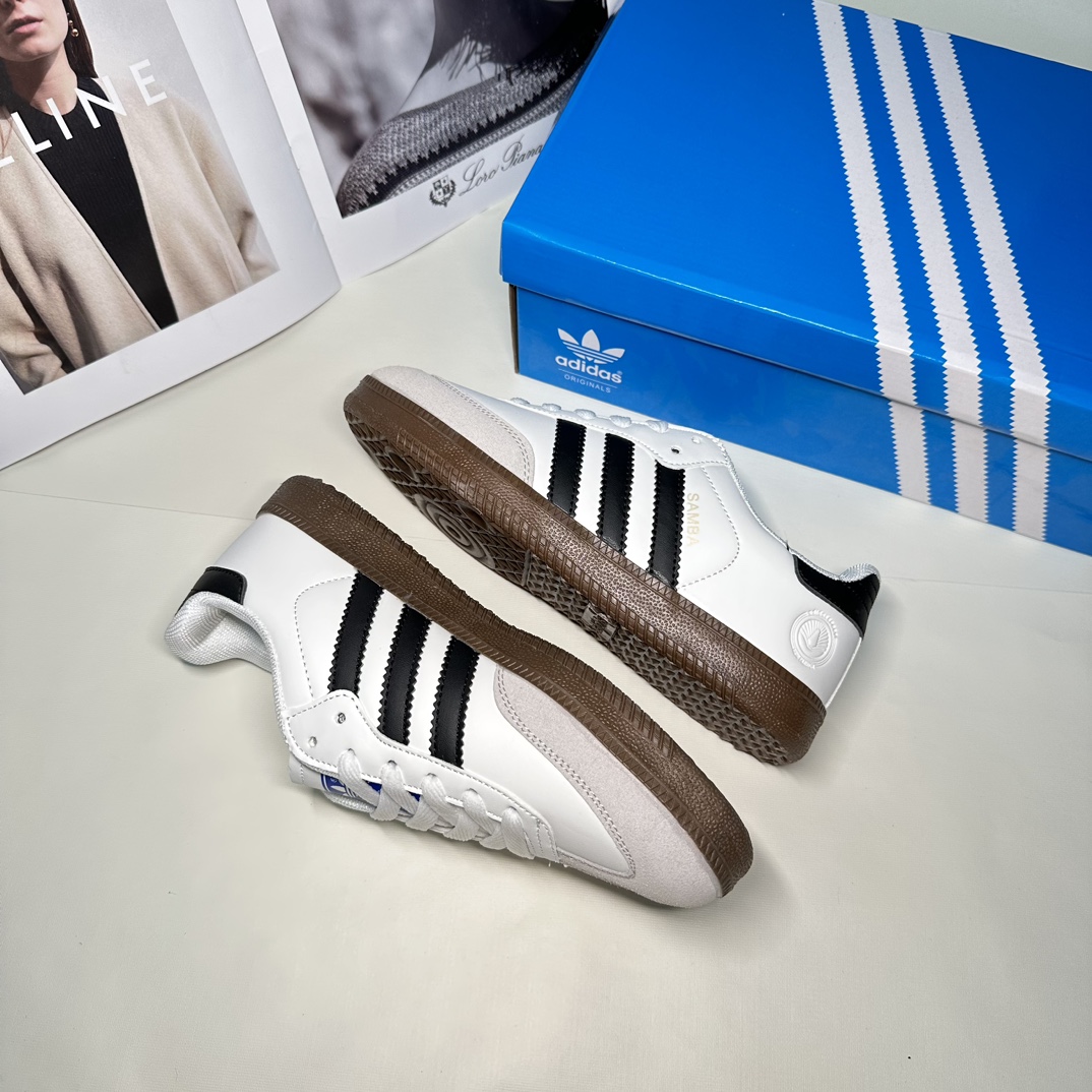 V2447-201.5💴27.99$adidas gallery