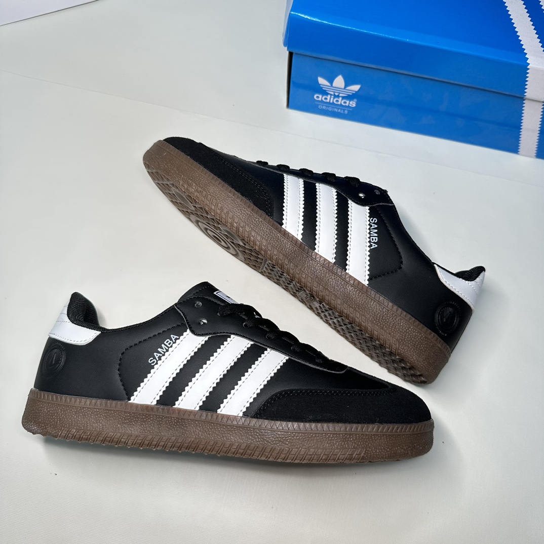 V2447-201.5💴27.99$adidas gallery