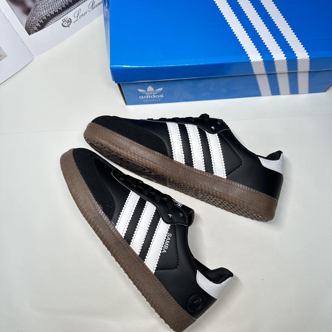 V2447-201.5💴27.99$adidas gallery