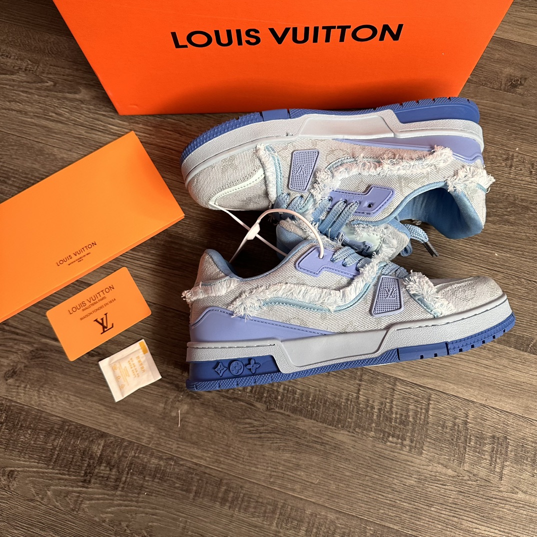 V2513-309.5💴42.99$LV gallery