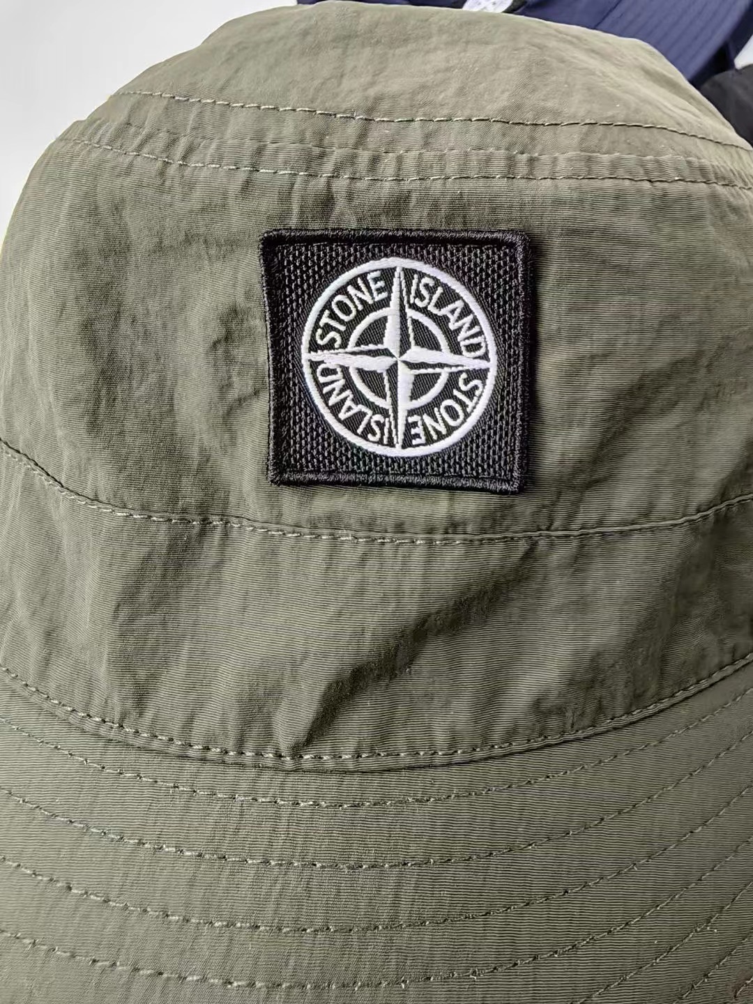 V2532-163.15💴22.66$Stone Island gallery