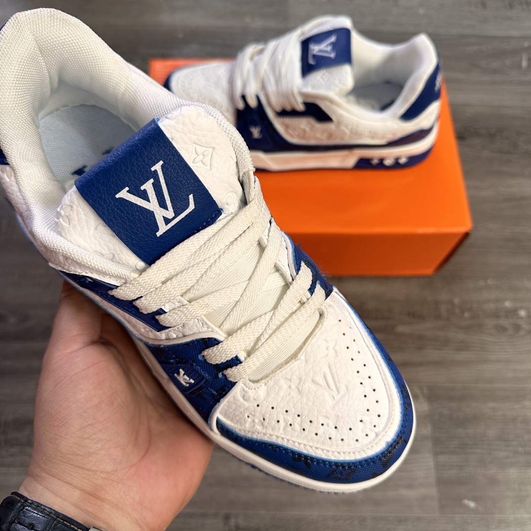 V2560-271.15💴37.66$LV gallery