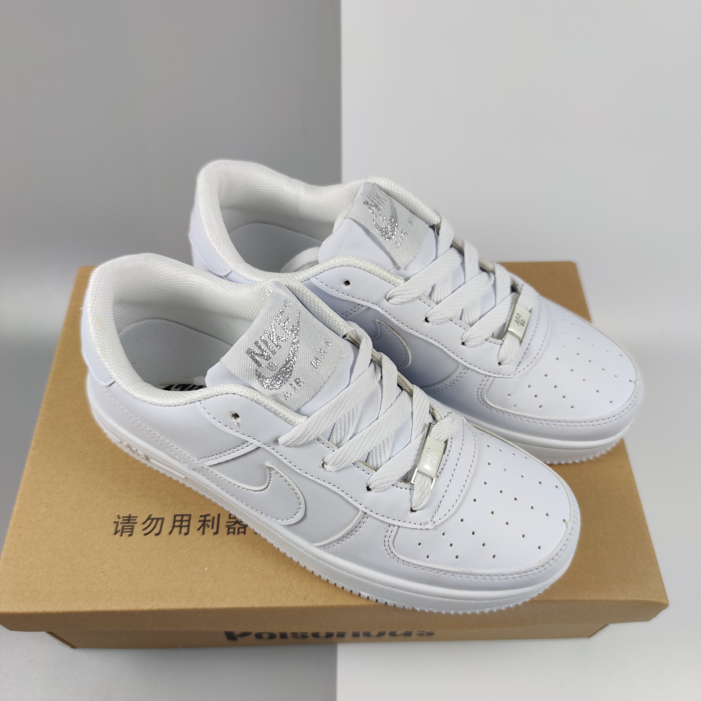 V2581-192💴26.66$NIKE gallery