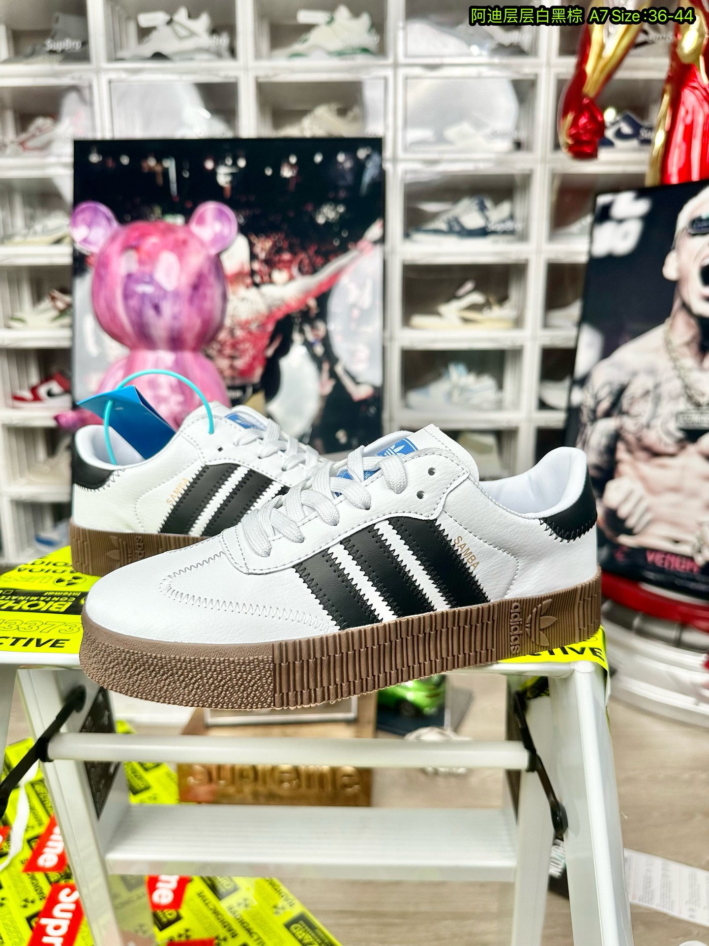 V2674-215.9💴29.99$adidas gallery