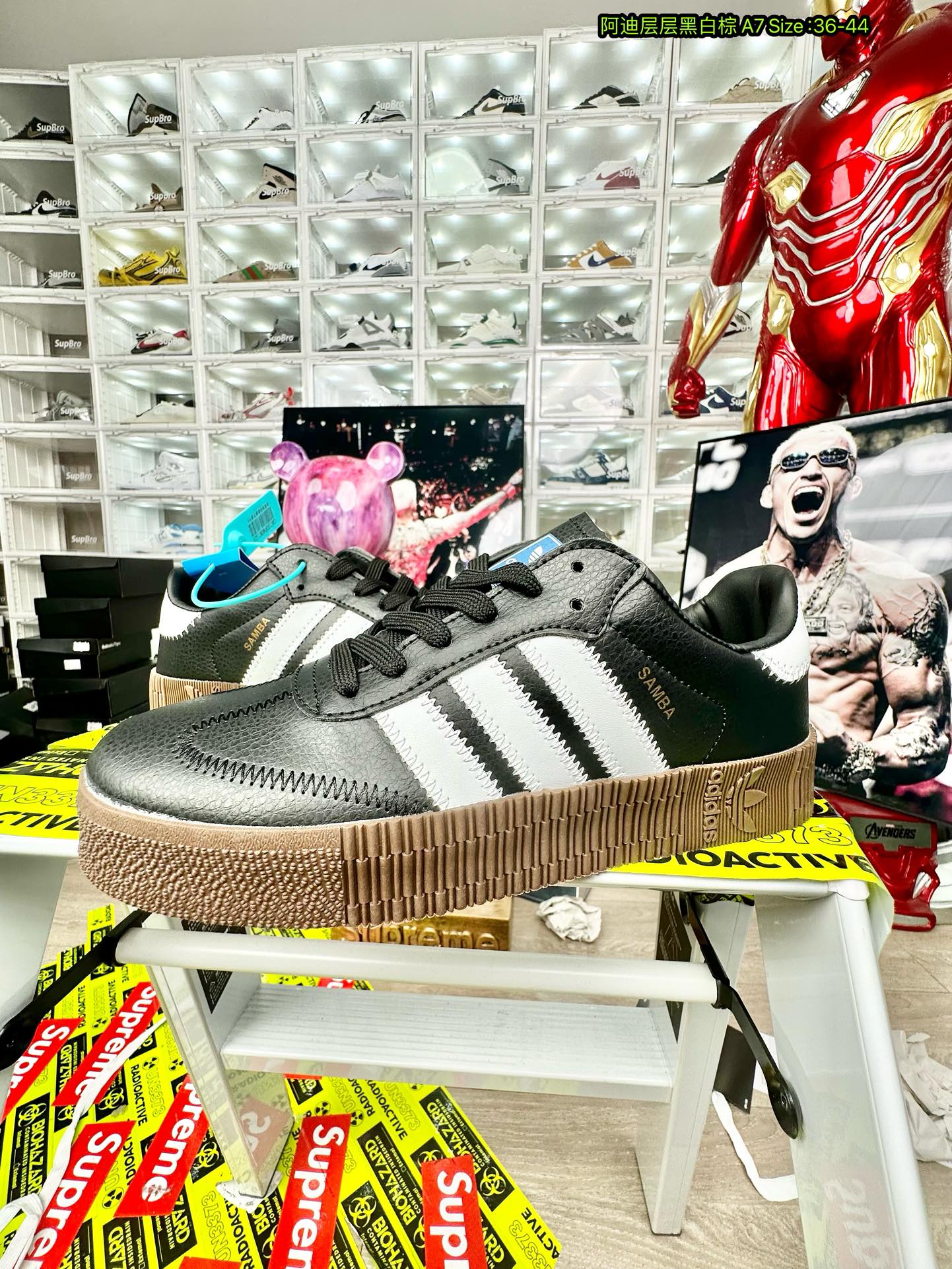 V2674-215.9💴29.99$adidas gallery