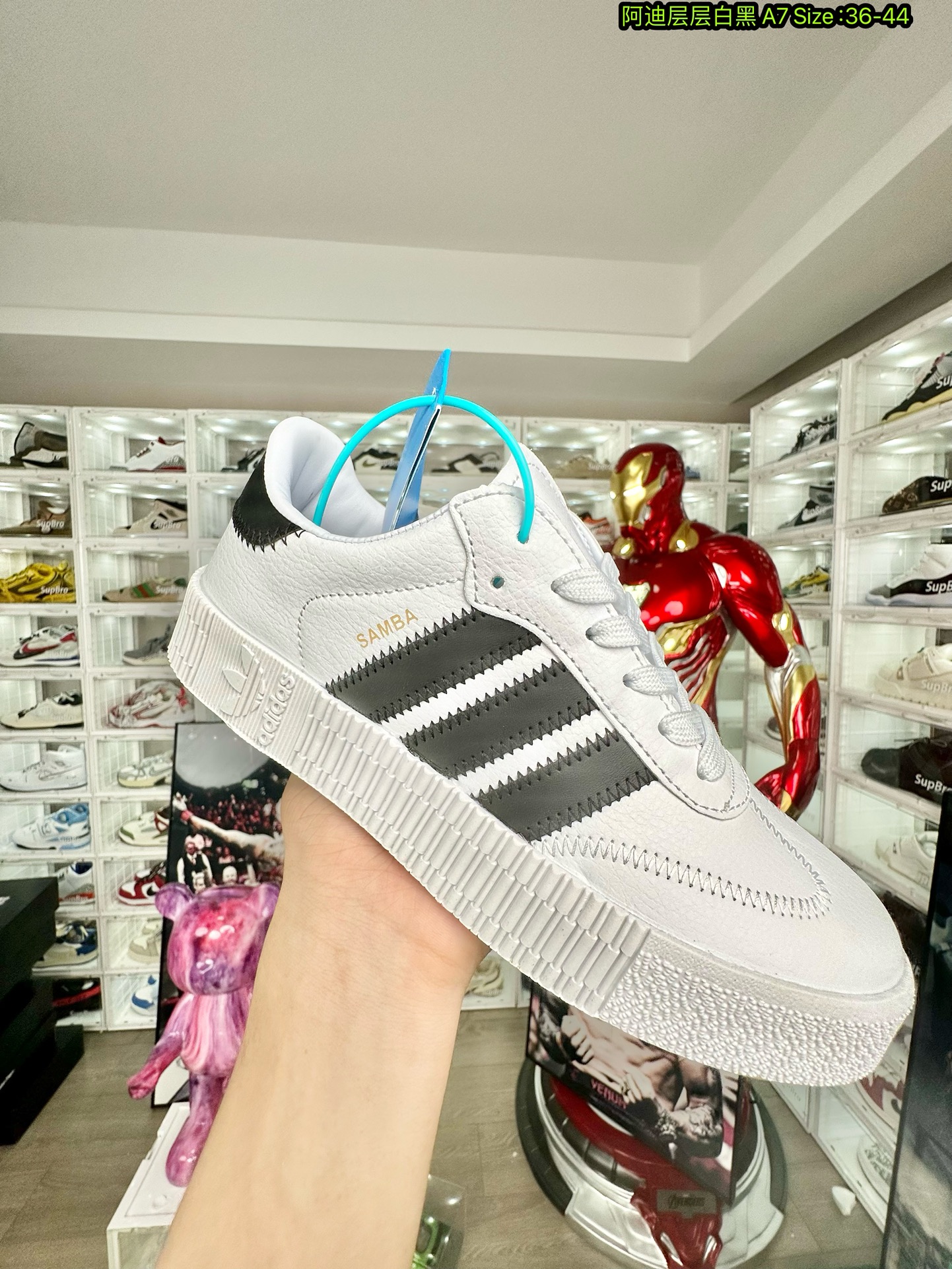 V2674-215.9💴29.99$adidas gallery