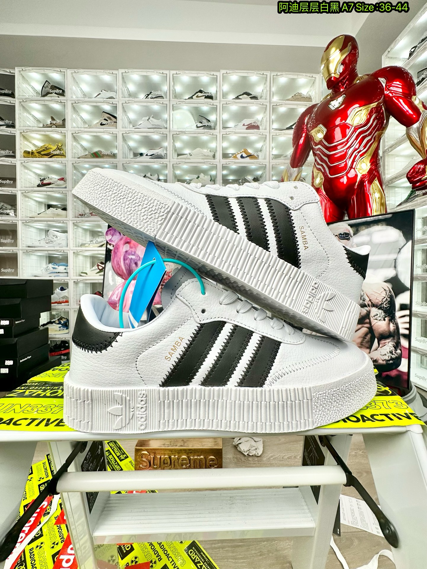 V2674-215.9💴29.99$adidas gallery