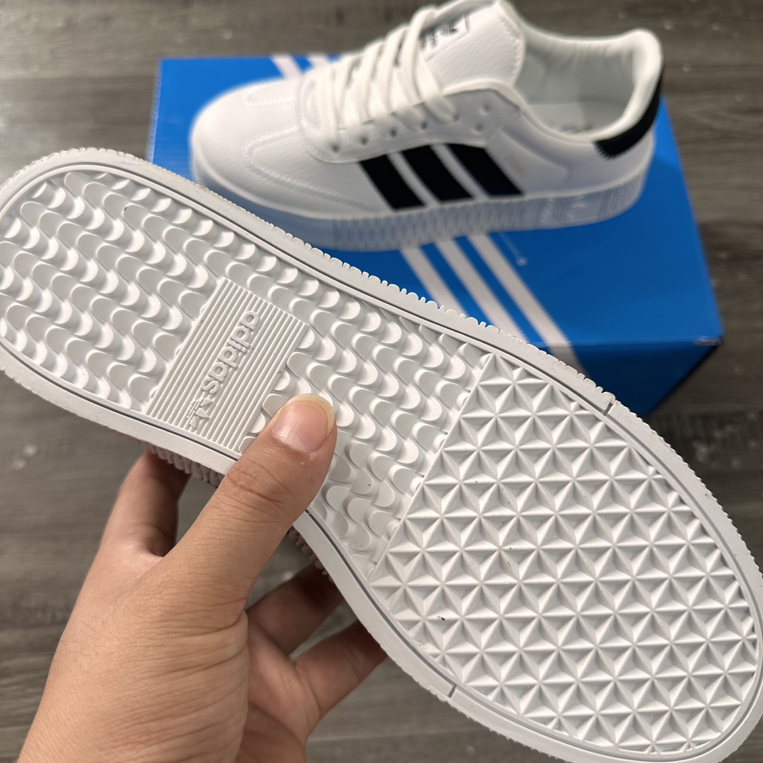 V2693-235.1💴32.66$adidas gallery