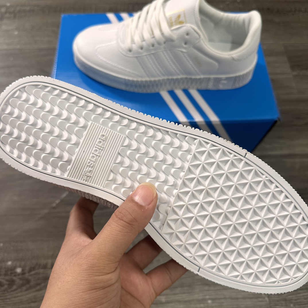 V2693-235.1💴32.66$adidas gallery