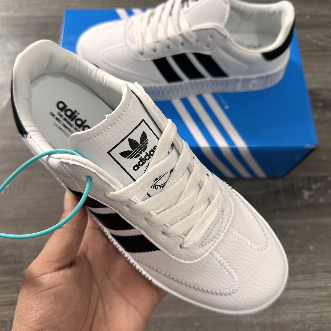 V2693-235.1💴32.66$adidas gallery