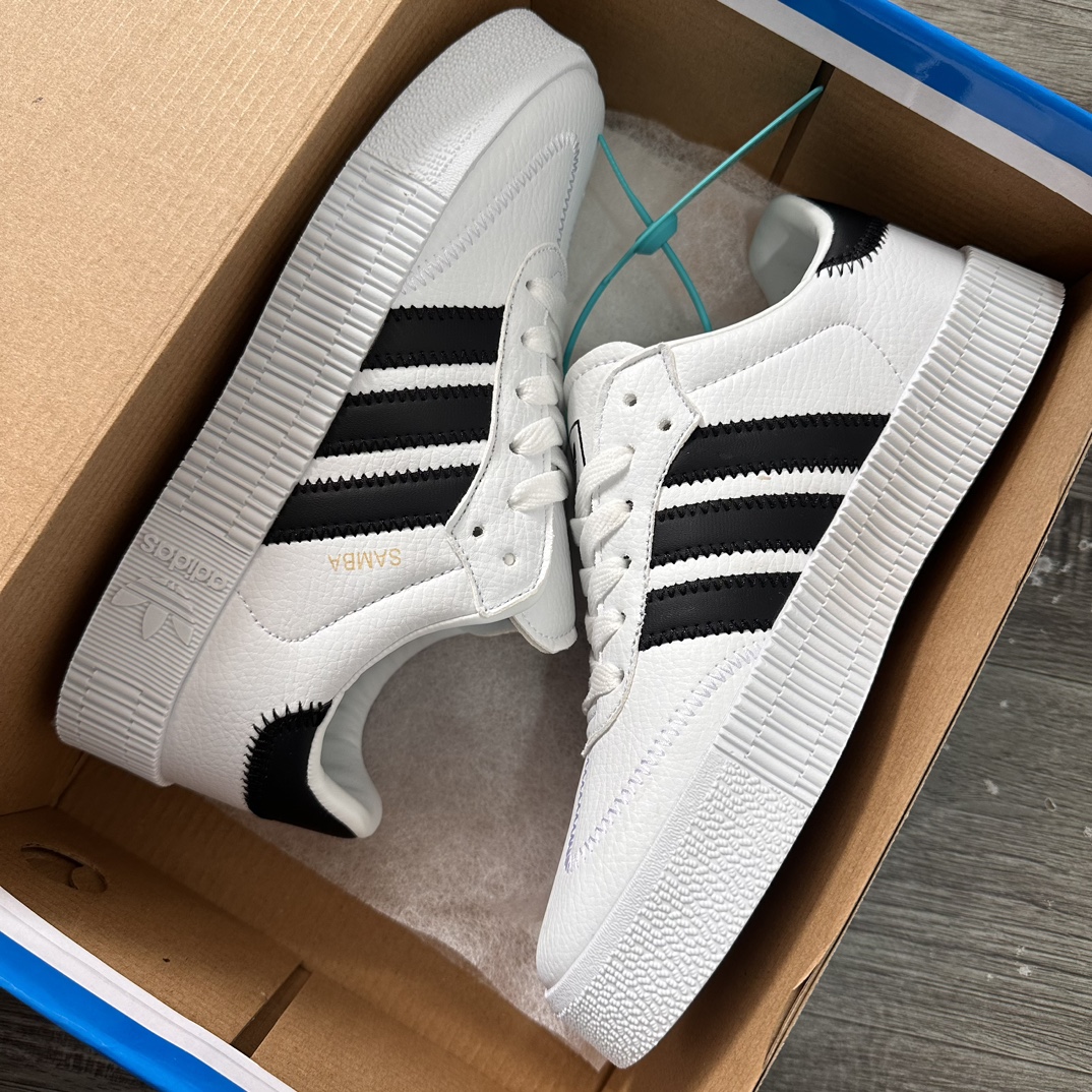 V2693-235.1💴32.66$adidas gallery