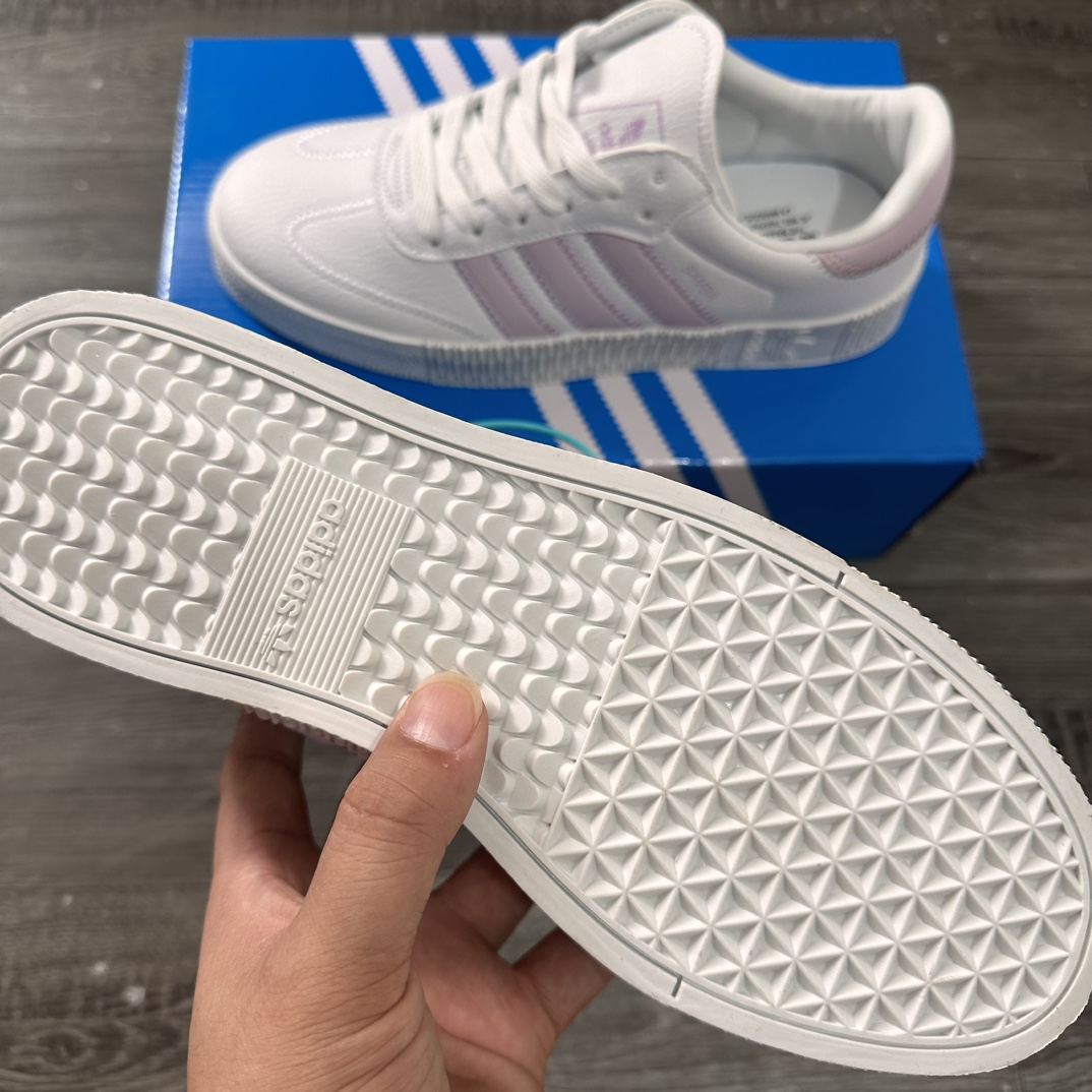 V2693-235.1💴32.66$adidas gallery