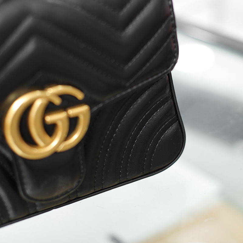 V2724-194.3💴26.99$GUCCI gallery