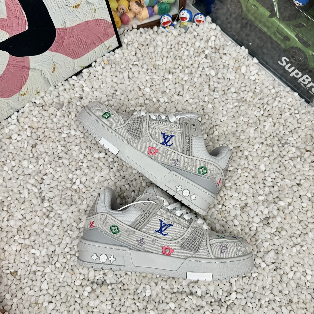 V2779-315.2💴43.78$LV gallery