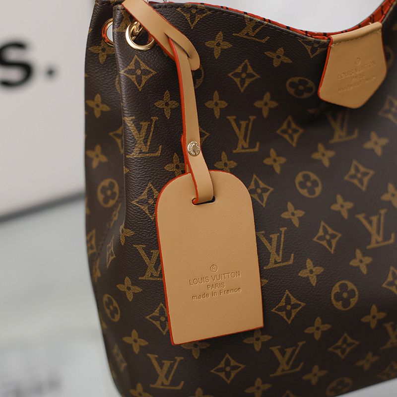 V2828-237.6💴33$LV gallery