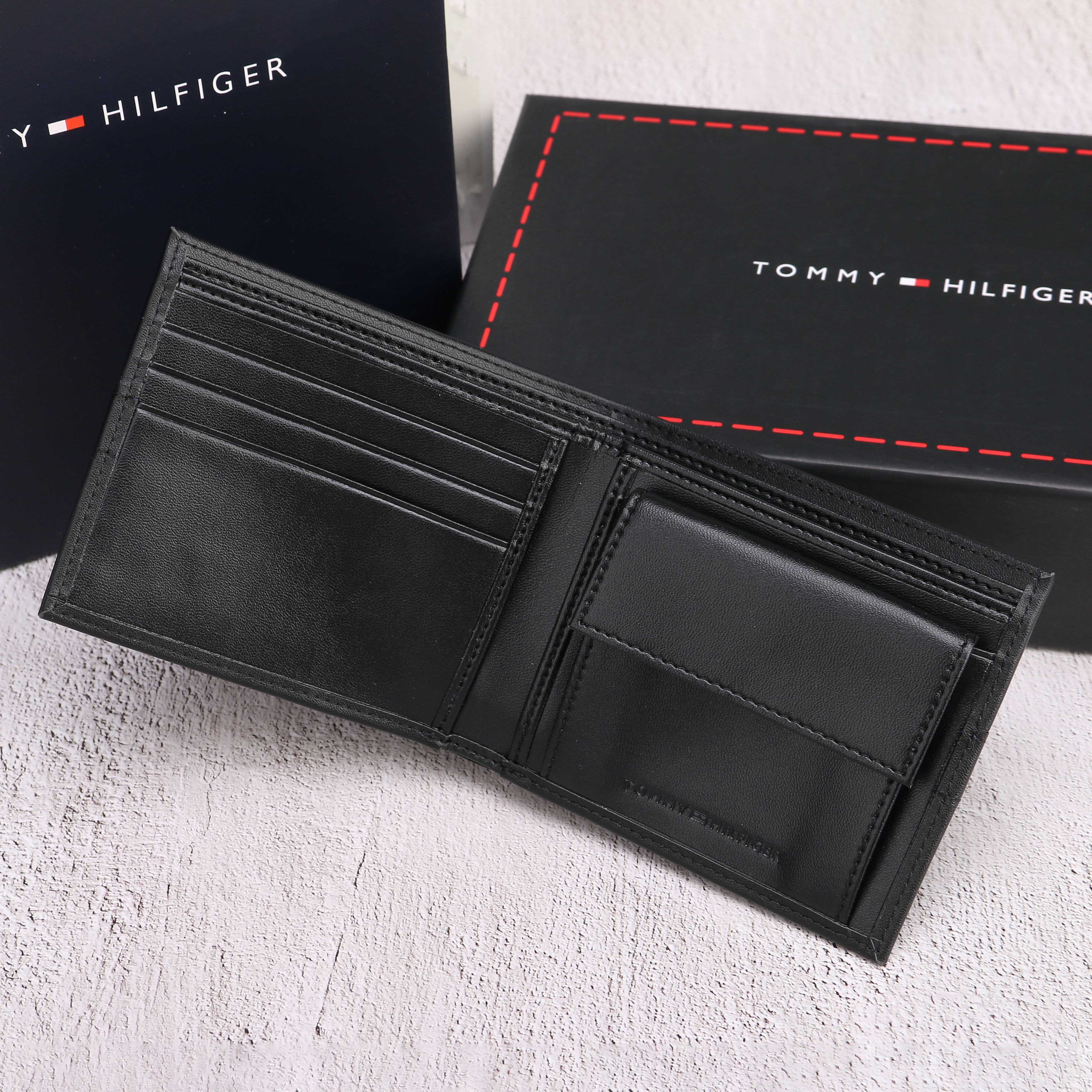 VAIDEO  TOMMY HILFIGER F80 gallery