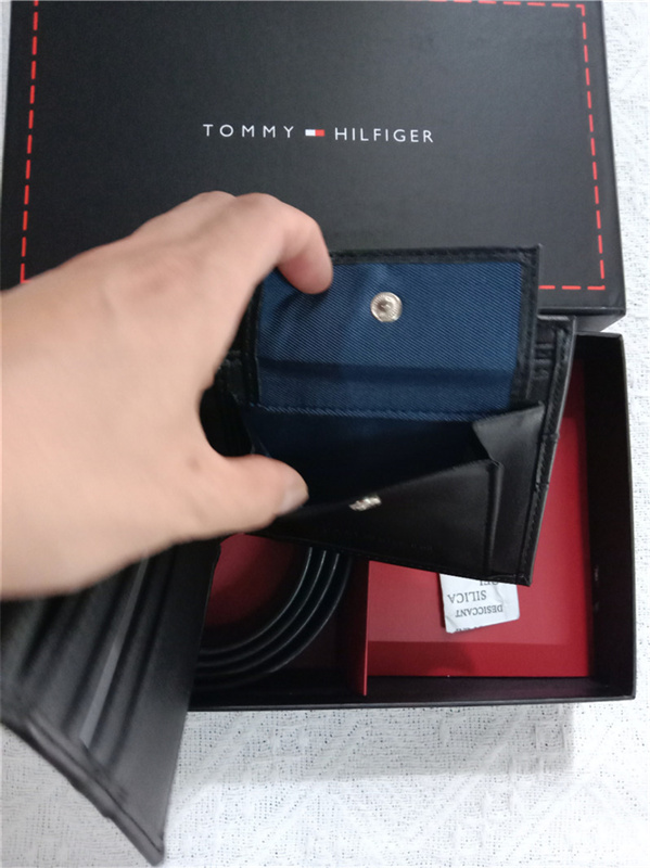 VAIDEO  TOMMY HILFIGER F80 gallery