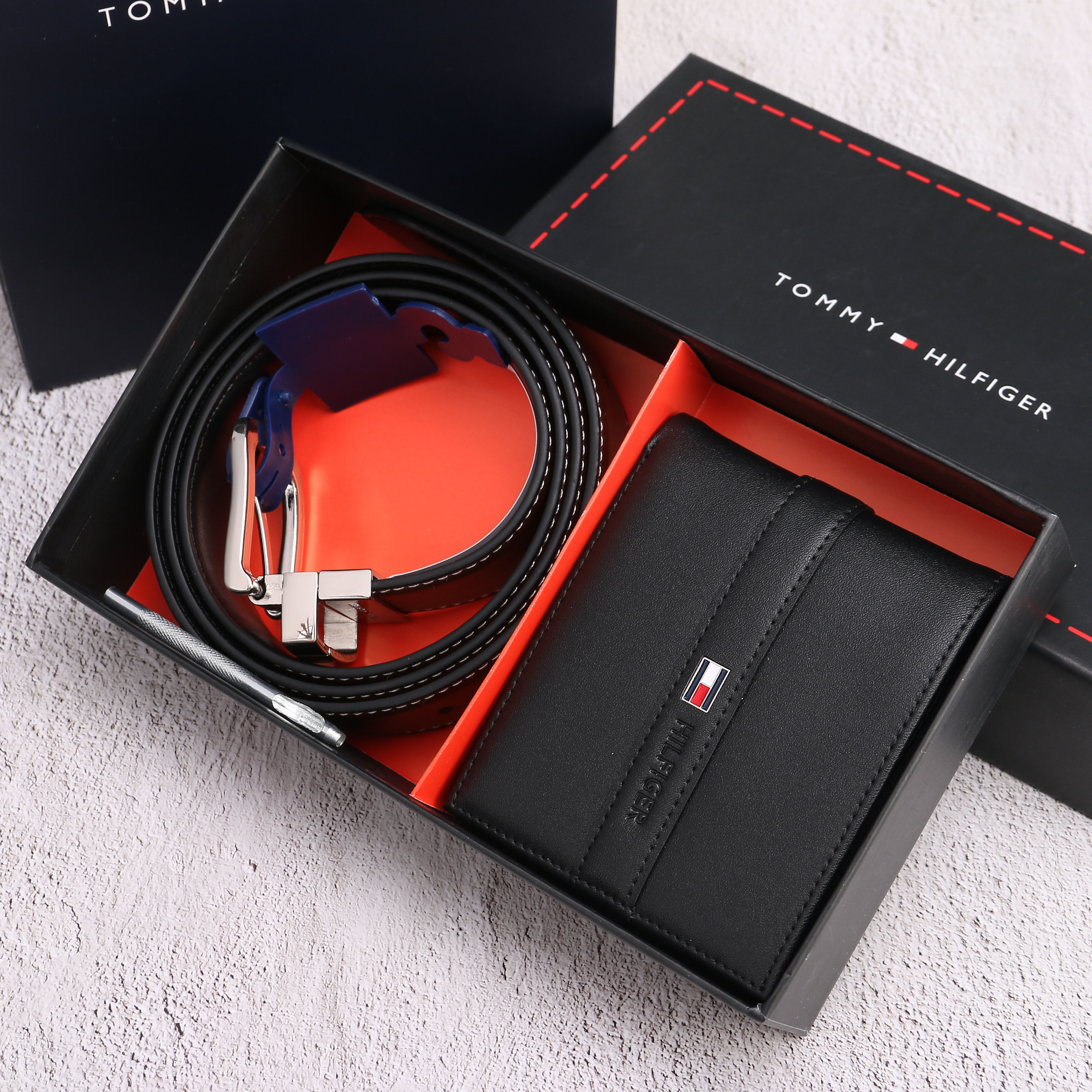 VAIDEO  TOMMY HILFIGER F80 gallery