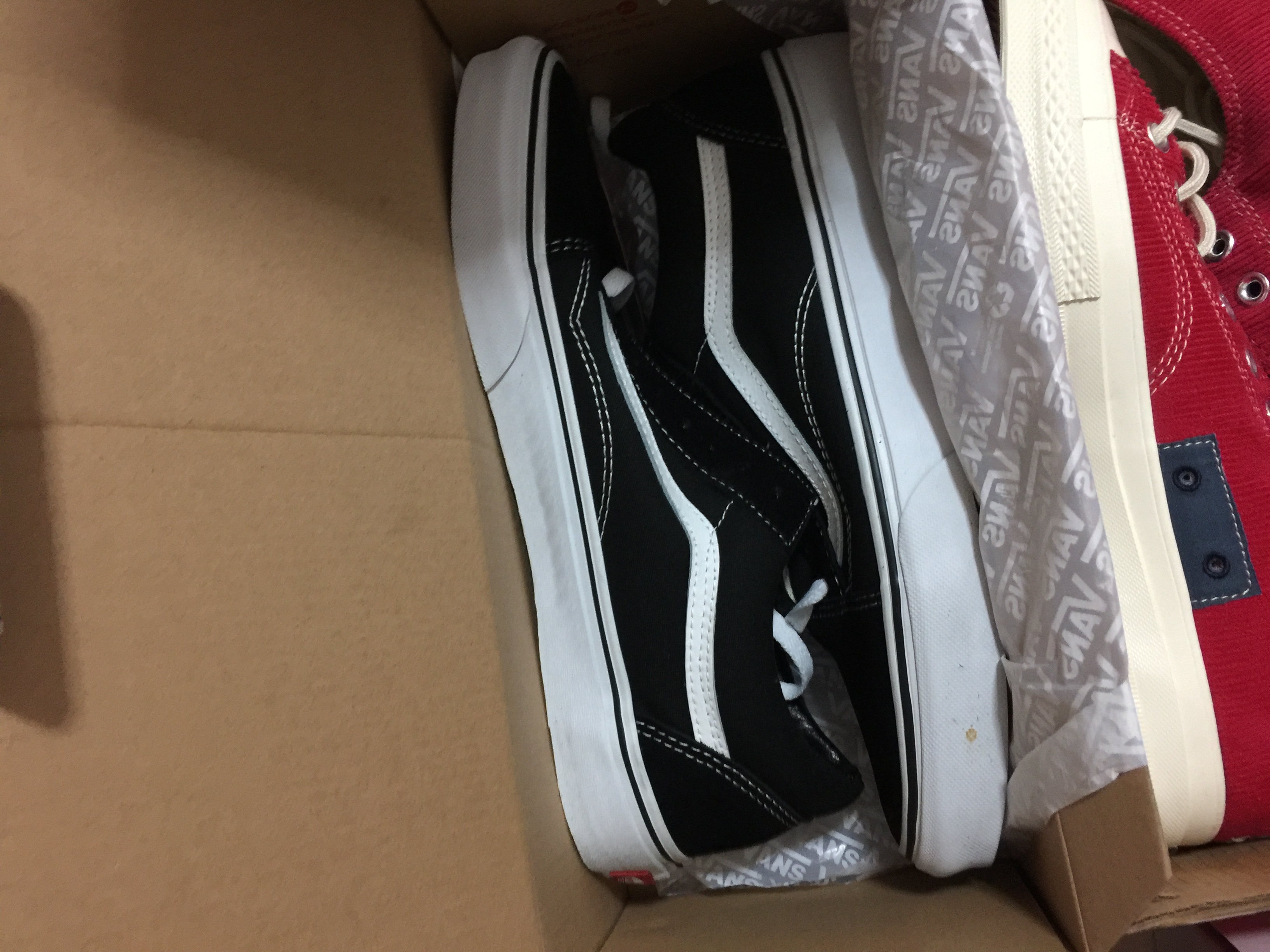 VBB 70 Vans  39.99usd gallery