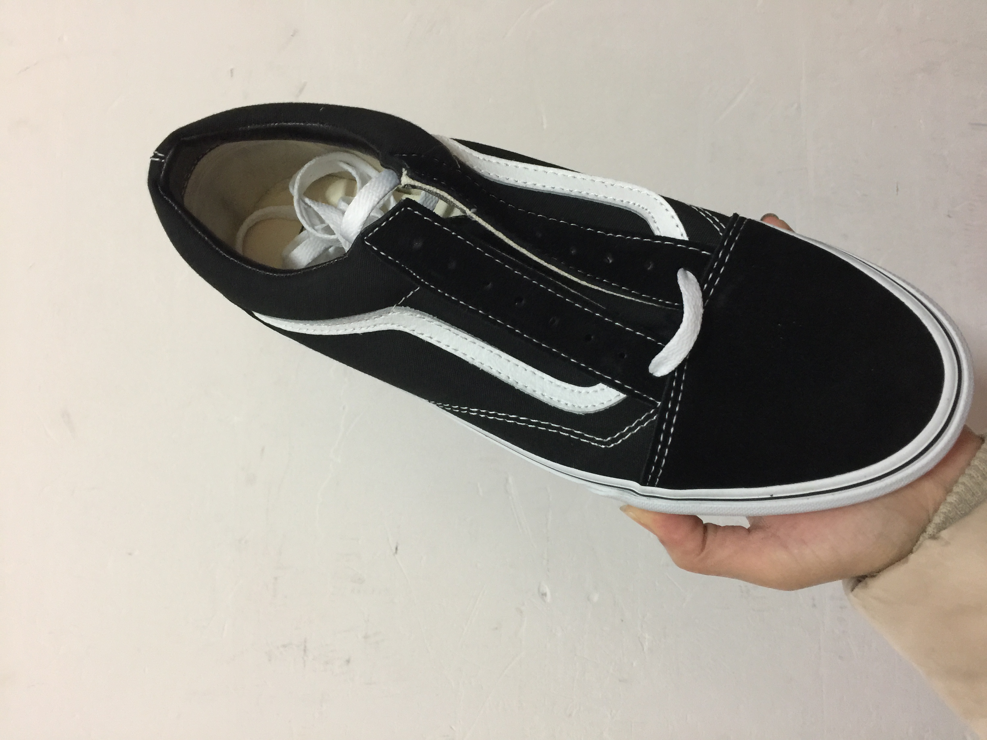 VBB 70 Vans  39.99usd gallery