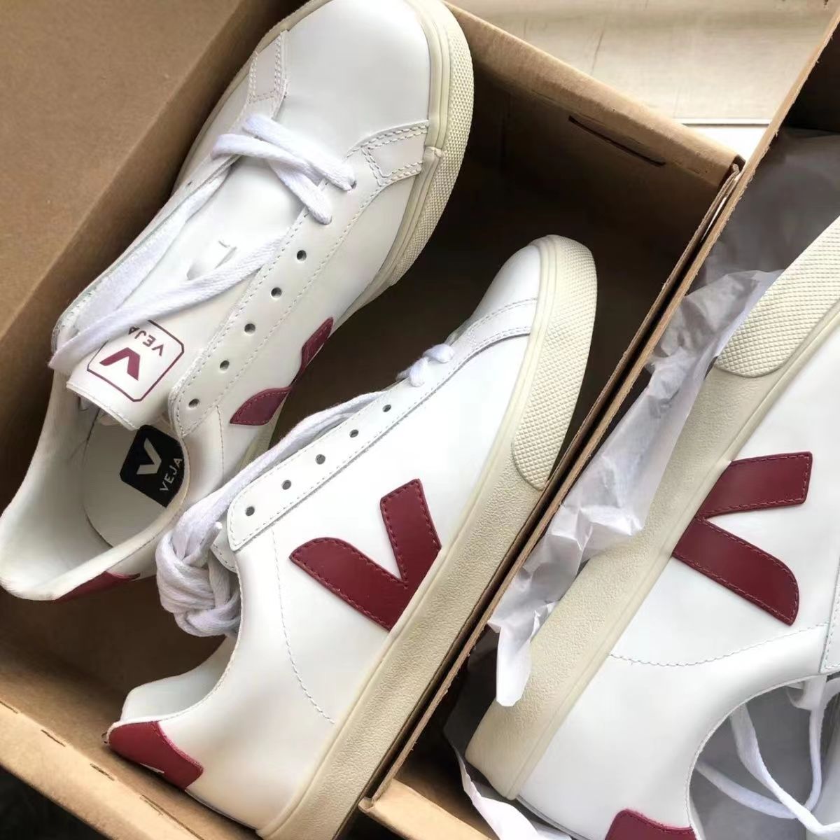 VEJA 48.88$  code 351-6839-R gallery