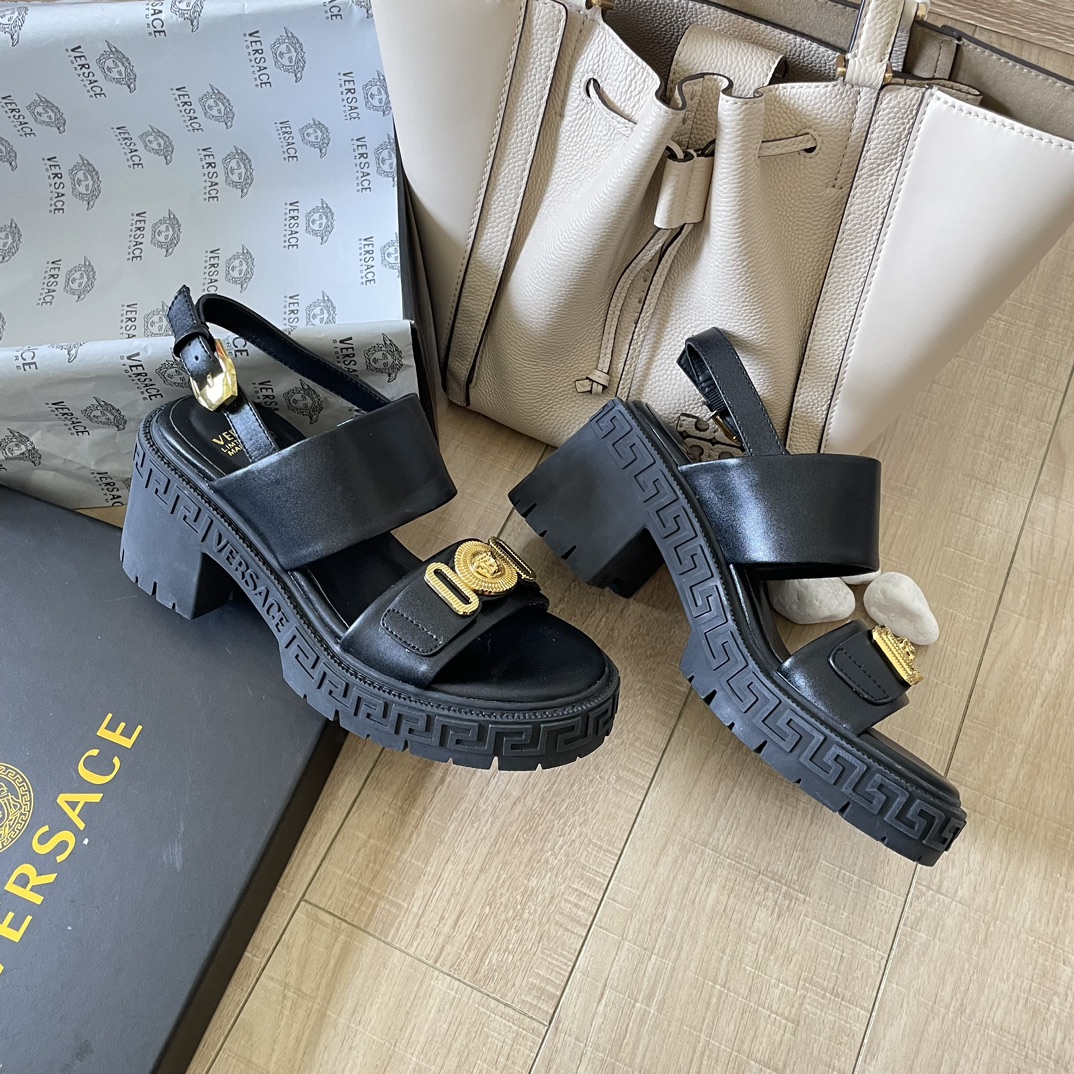 VERSACE 49.99$ code 449-6574-R gallery