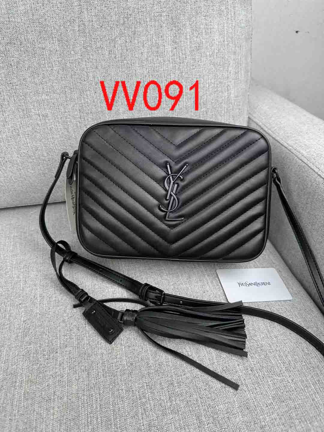 VV090 handbag gallery