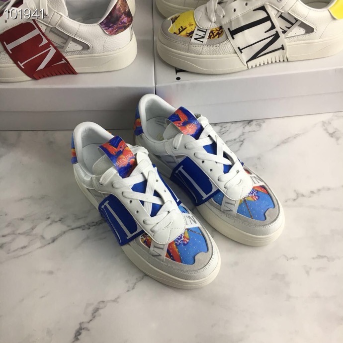 Valentino $100 gallery