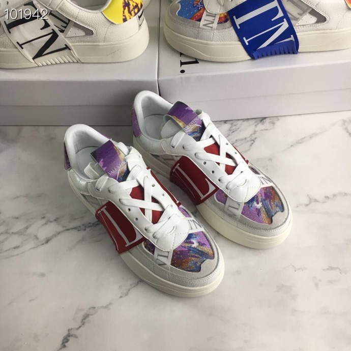 Valentino $100 gallery