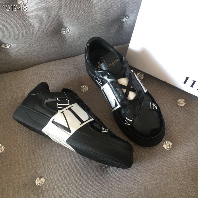 Valentino $100 gallery