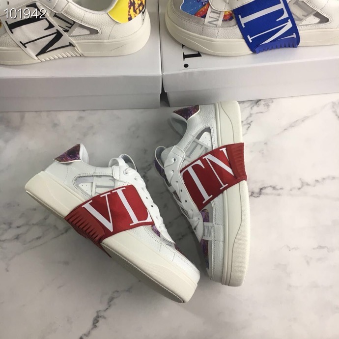 Valentino $100 gallery